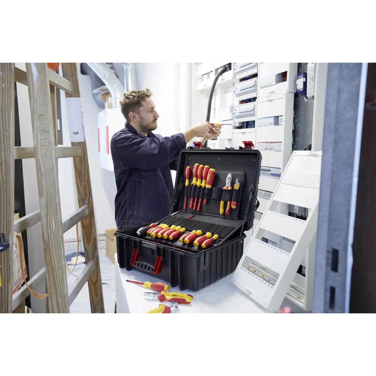 Wiha Werkzeugkoffer XL electric 81-teilges Set