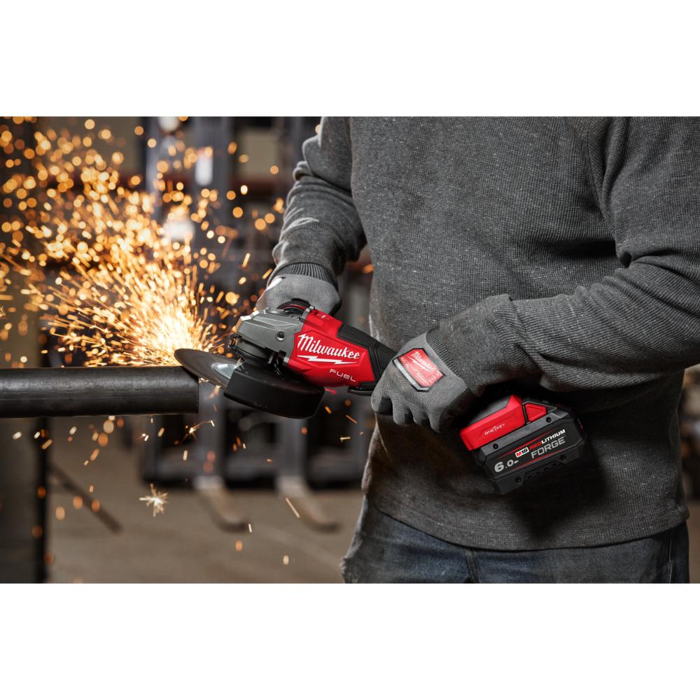 Milwaukee M18 FUEL Akku-Hochleistungswinkelschleifer 180mm mit Geschwindigkeitsregler & ONE-KEY Gen 