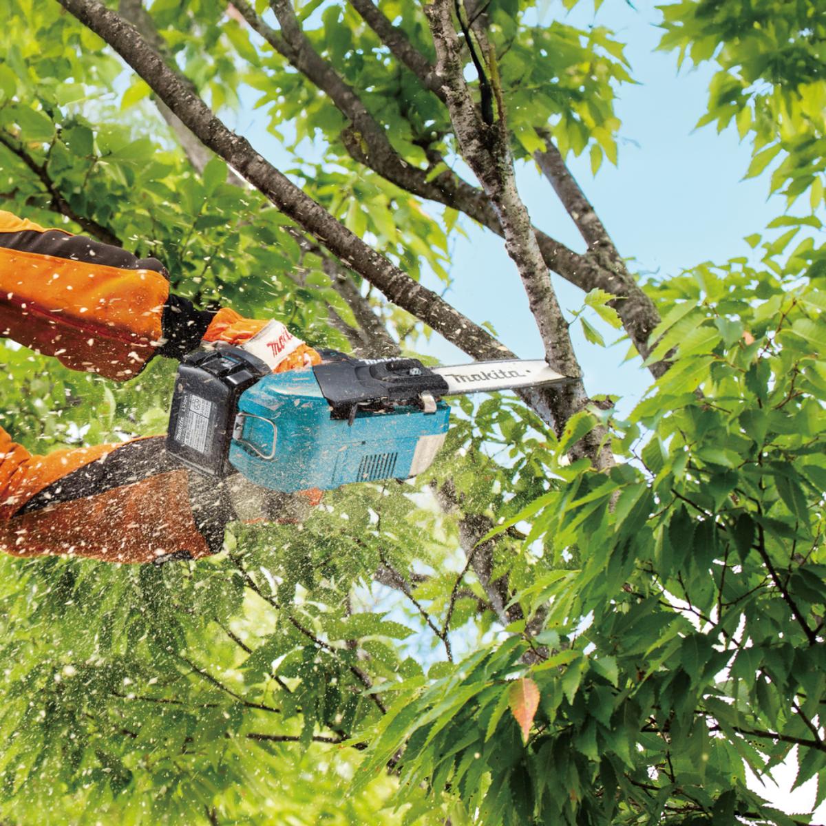 Makita Akku-Kettensäge 18V 24 m/s 25 cm