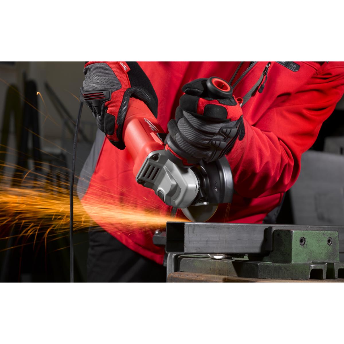 Milwaukee Winkelschleifer AGV10-125EK