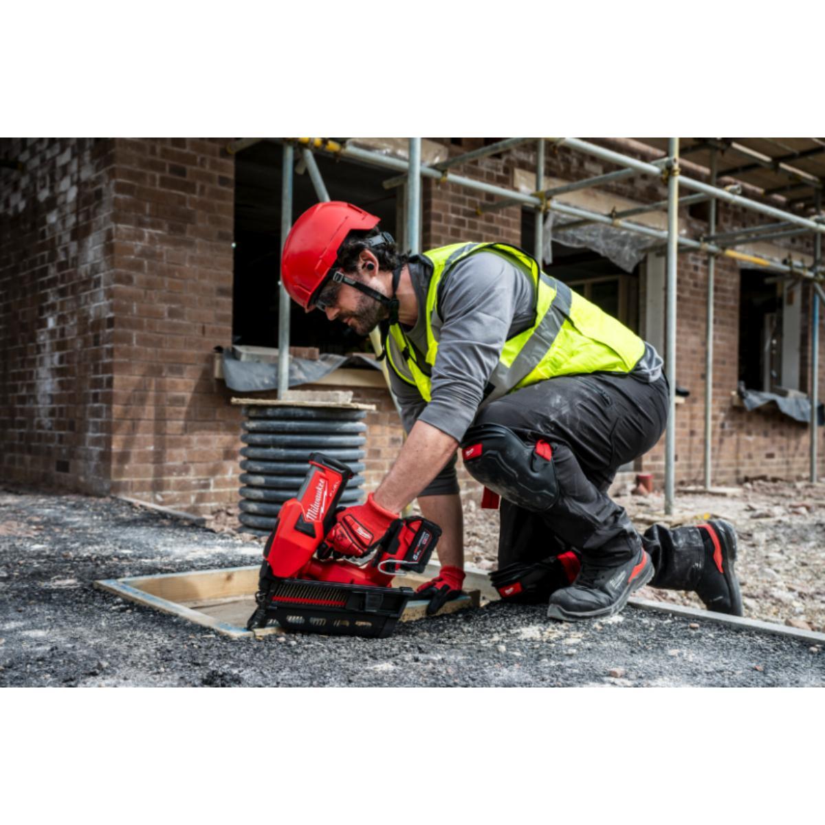 Milwaukee FREEFLEX Stretch-Arbeitshose schwarz Größe 64
