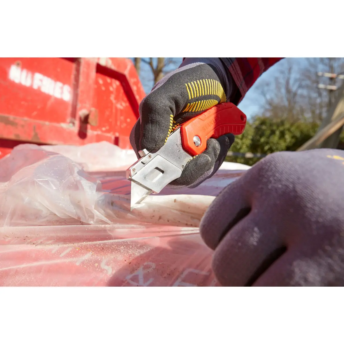 STANLEY Sicherheitsklappmesser mit automatischem Klingenrückzug