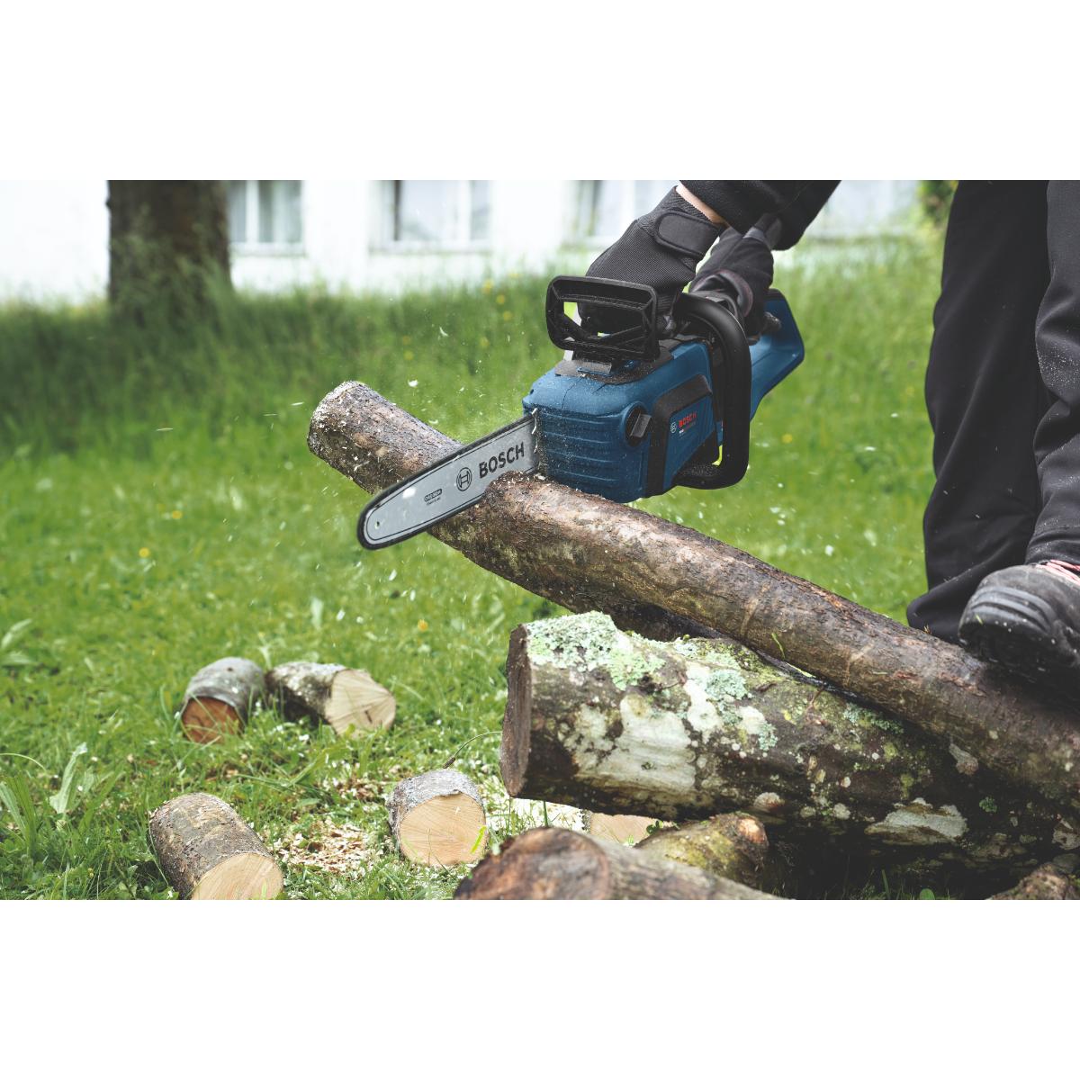 Bosch Akku-Kettensäge GKE18V-30