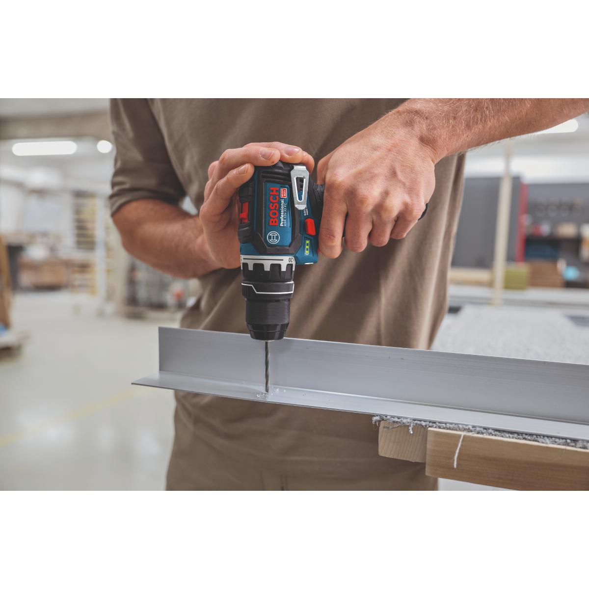 Bosch Schrauber GSR 12V-32 FC, 2x GBA 12V 2.0Ah, Aufs., Zusatzhandgriff, Tiefenanschlag,L-BOXX