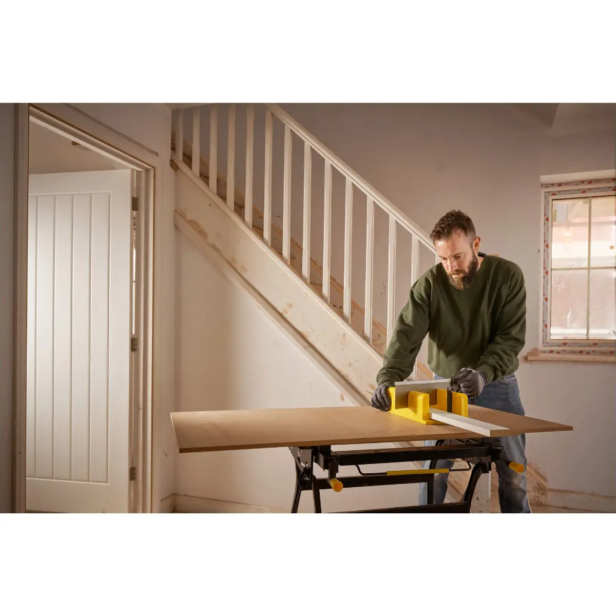 STANLEY Gehrungslade Ku. mit Säge 300 x 130 x 80 mm Integrierter Sägenstop