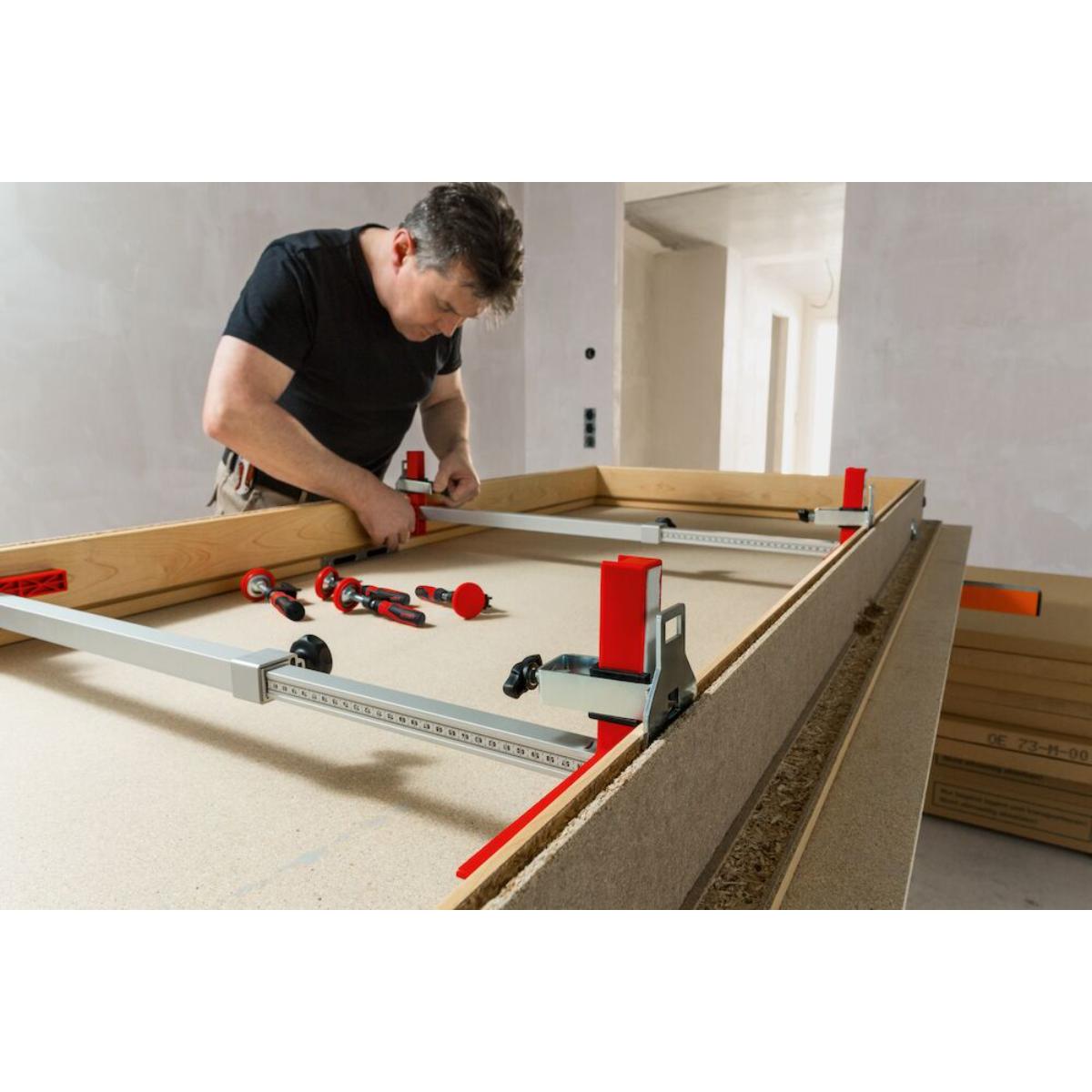 TU-TRAGEbe TU-TRAGEbe