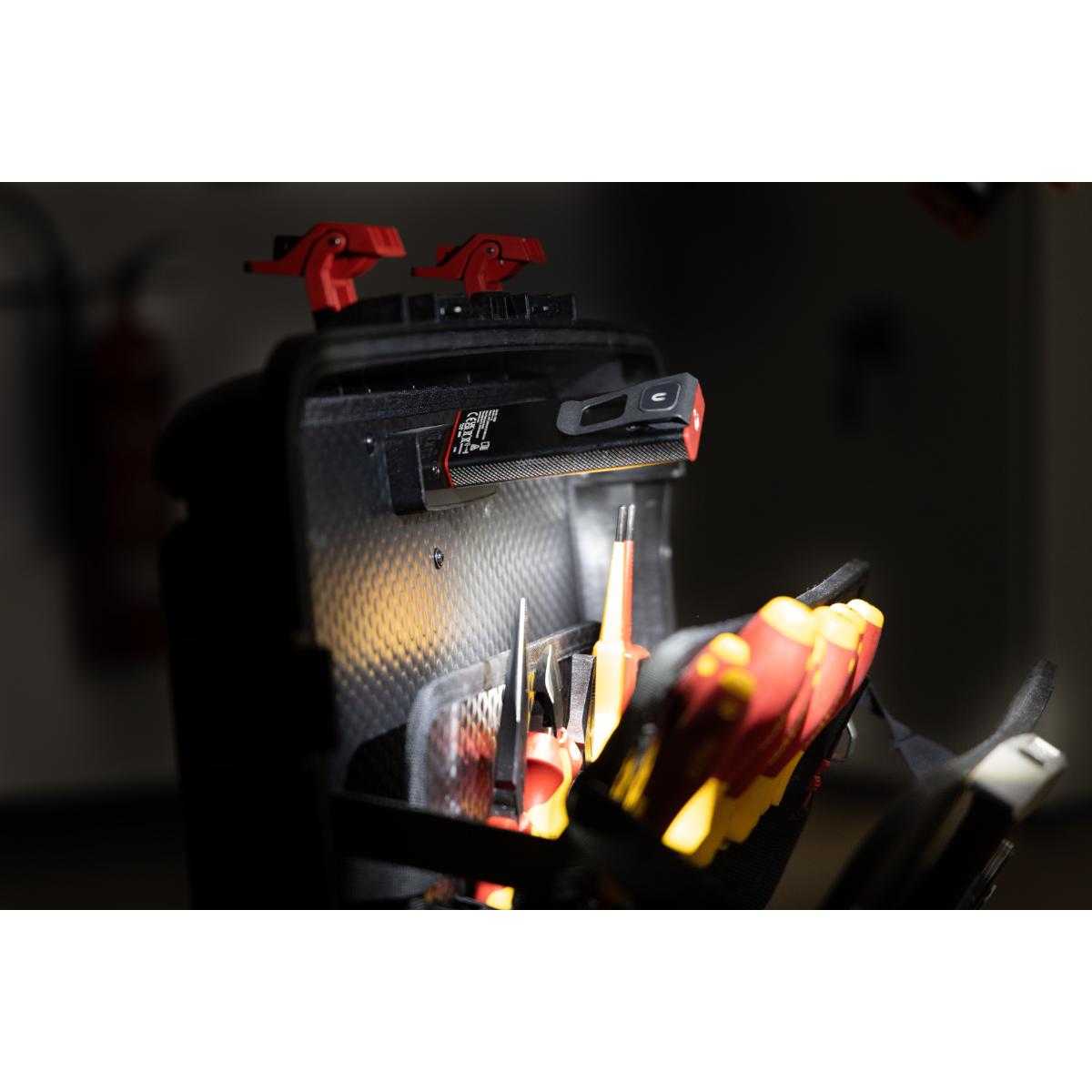 Wiha Handleuchte 1.200 lm mit On-/Off-Sensor mit USB-C-Ladekabel