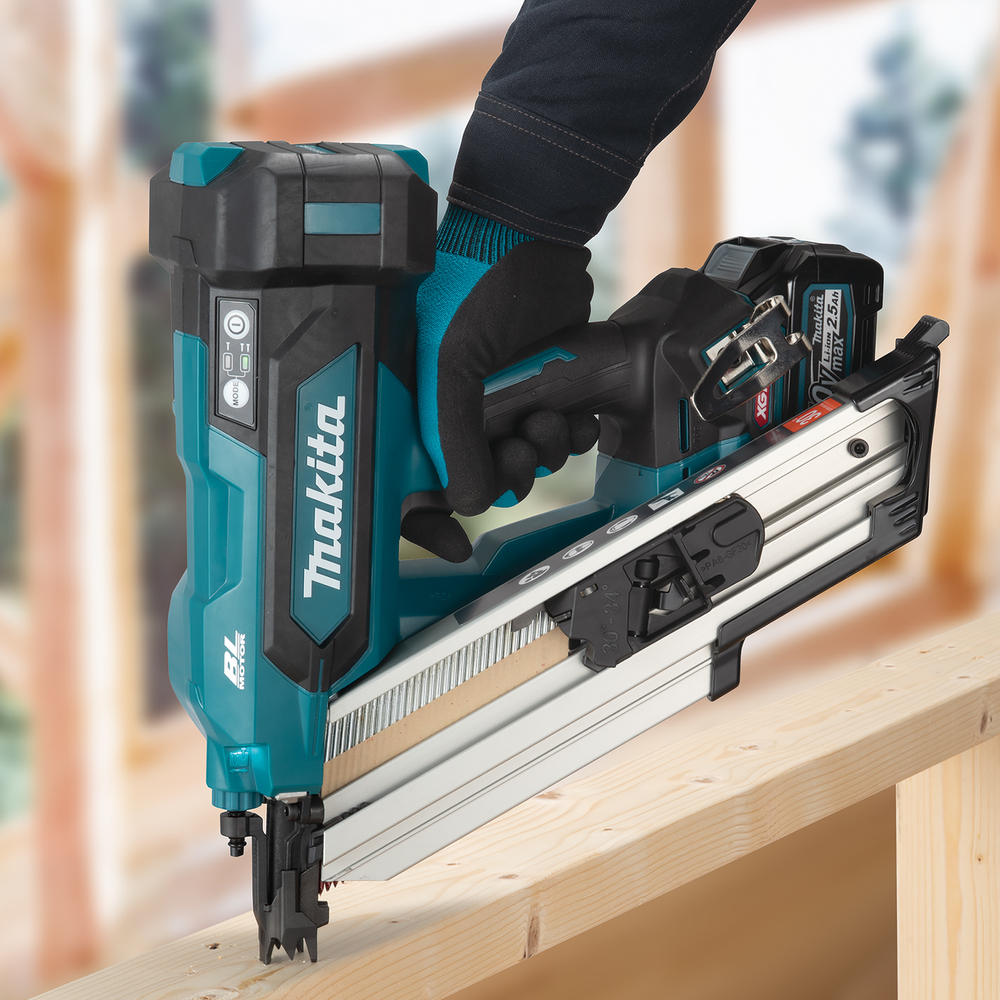 Makita Akku-Streifennagler XGT 40V max. (ohne Akku, ohne Ladegerät) - BN001GZ