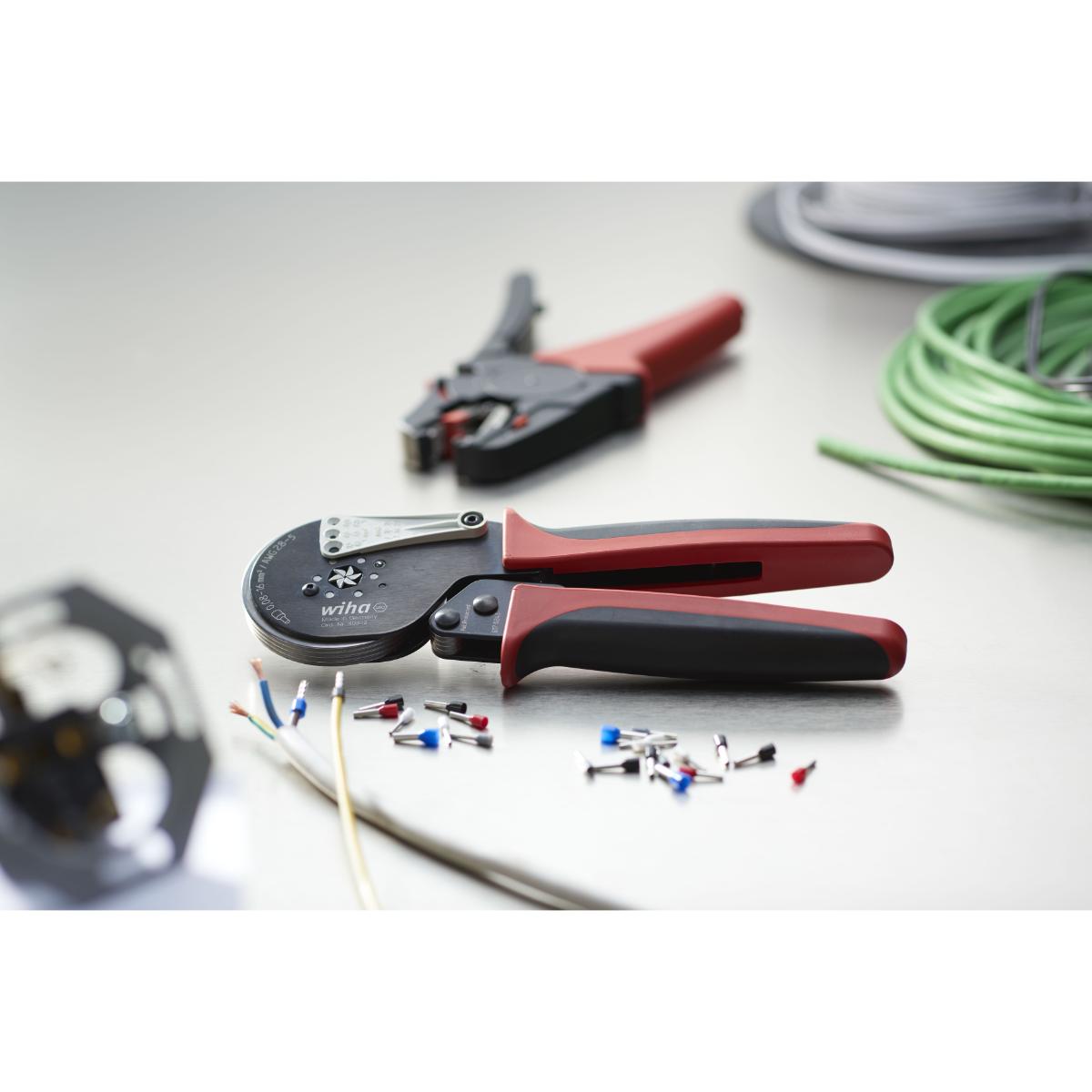 Wiha Crimpwerkzeug automatisch für Aderendhülsen Sechskant-Pressung 0,08 - 16 mm²