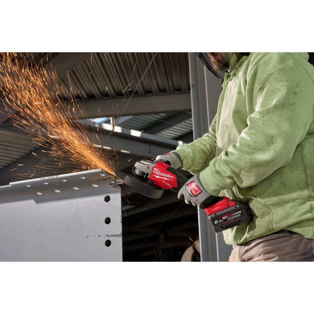 Milwaukee M18 FUEL Akku-Hochleistungswinkelschleifer 180mm mit Geschwindigkeitsregler & ONE-KEY Gen 