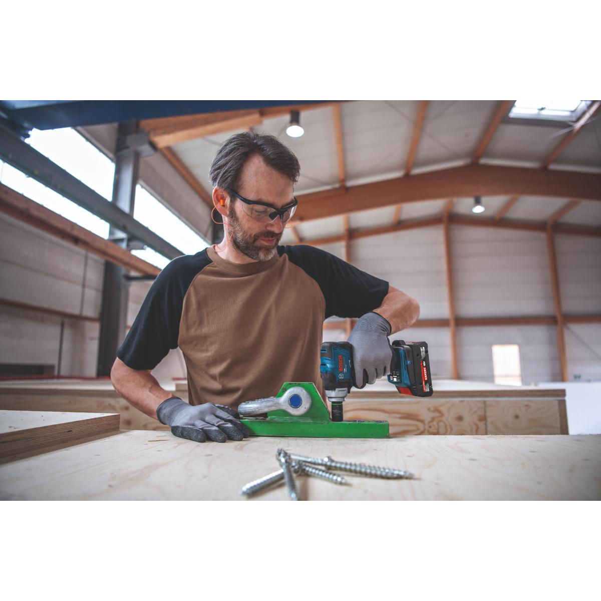Bosch Akku-Drehschlagschrauber GDS18V-330H