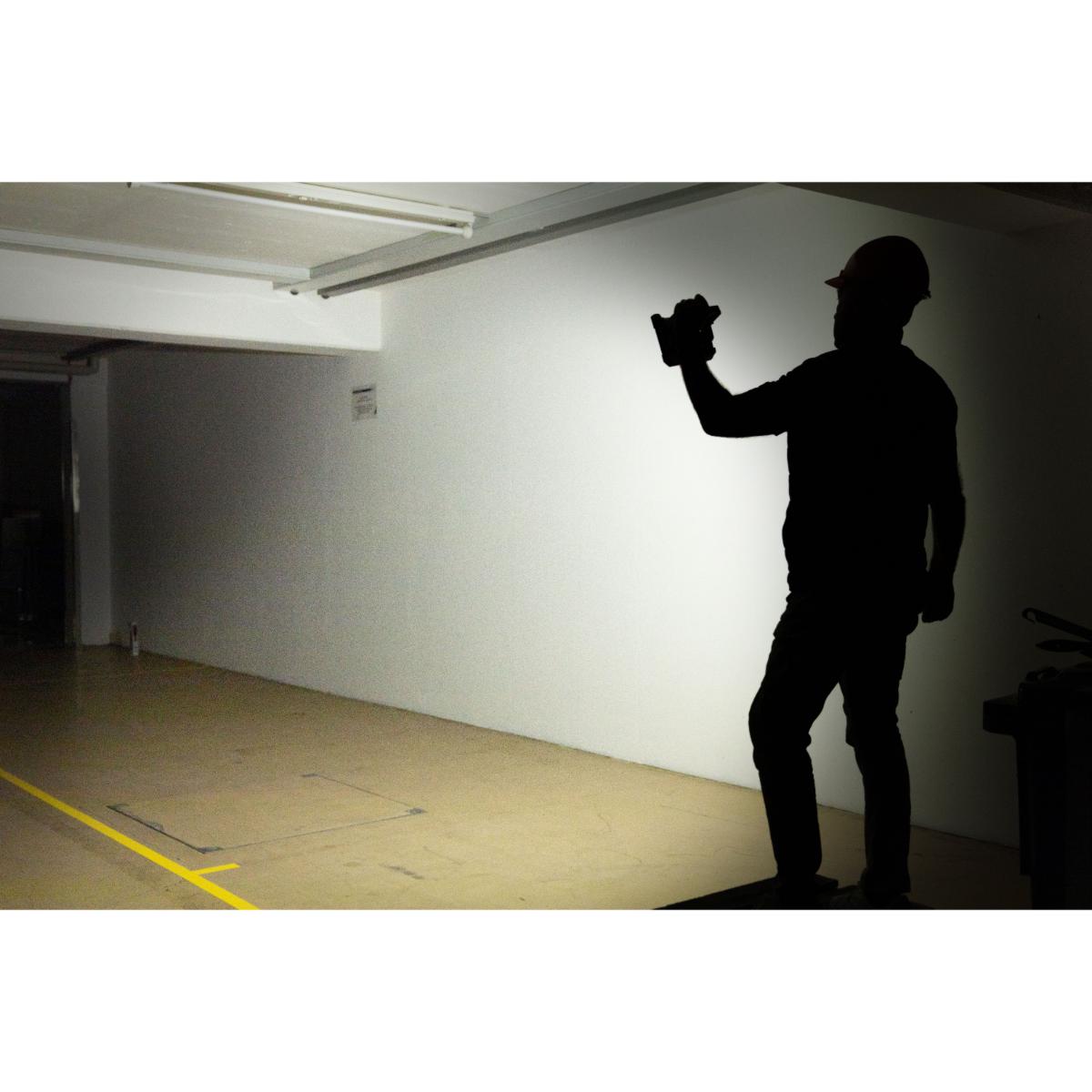 Wiha Akku-Baustrahler 30W, 3.000 lm mit USB-C-Ladekabel