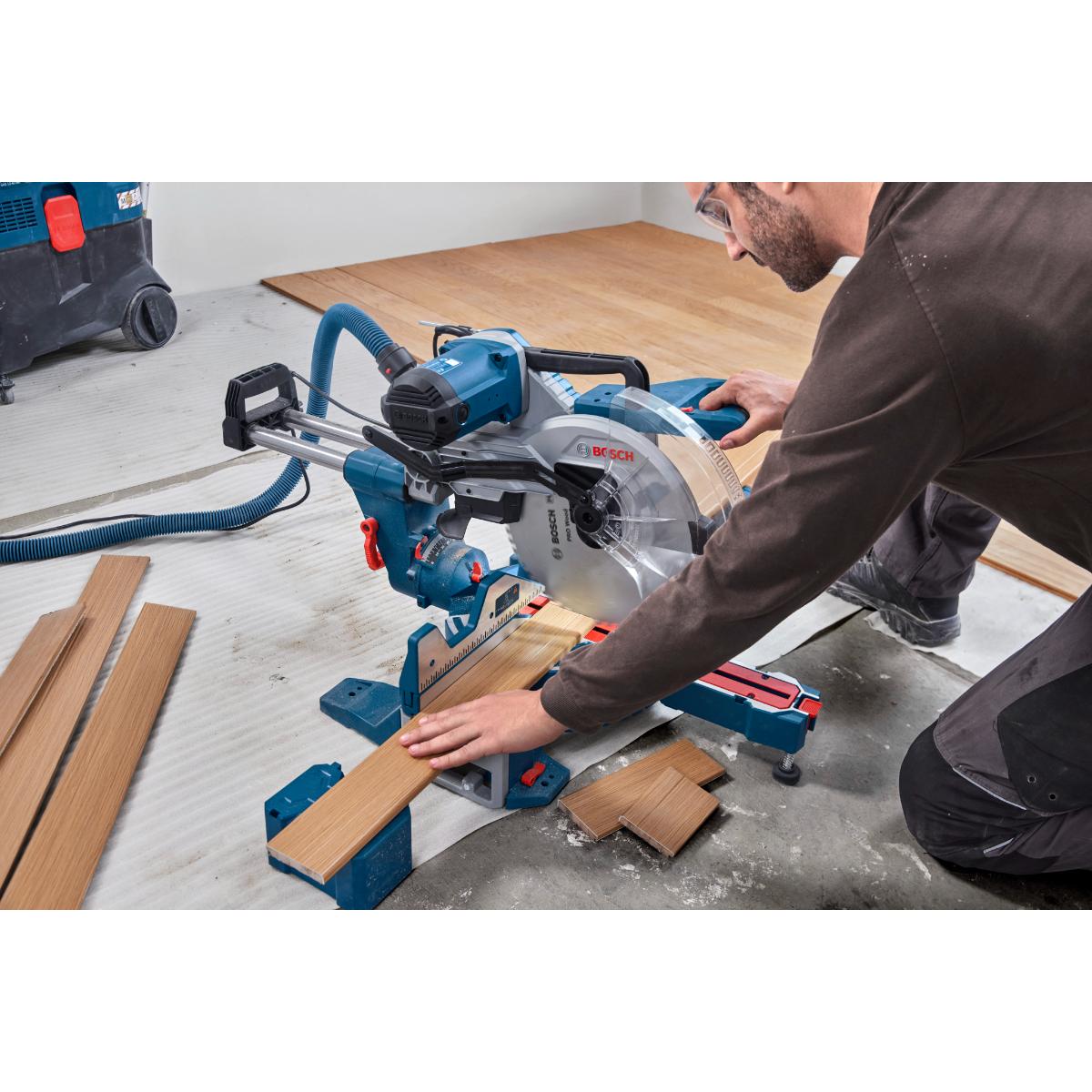 Bosch Kapp- und Gehrungssäge GCM 340-305 D