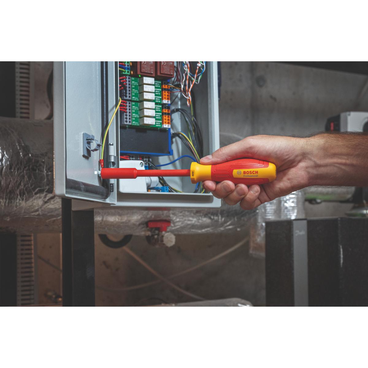 1600A02NF3BO 1600A02NF3BO