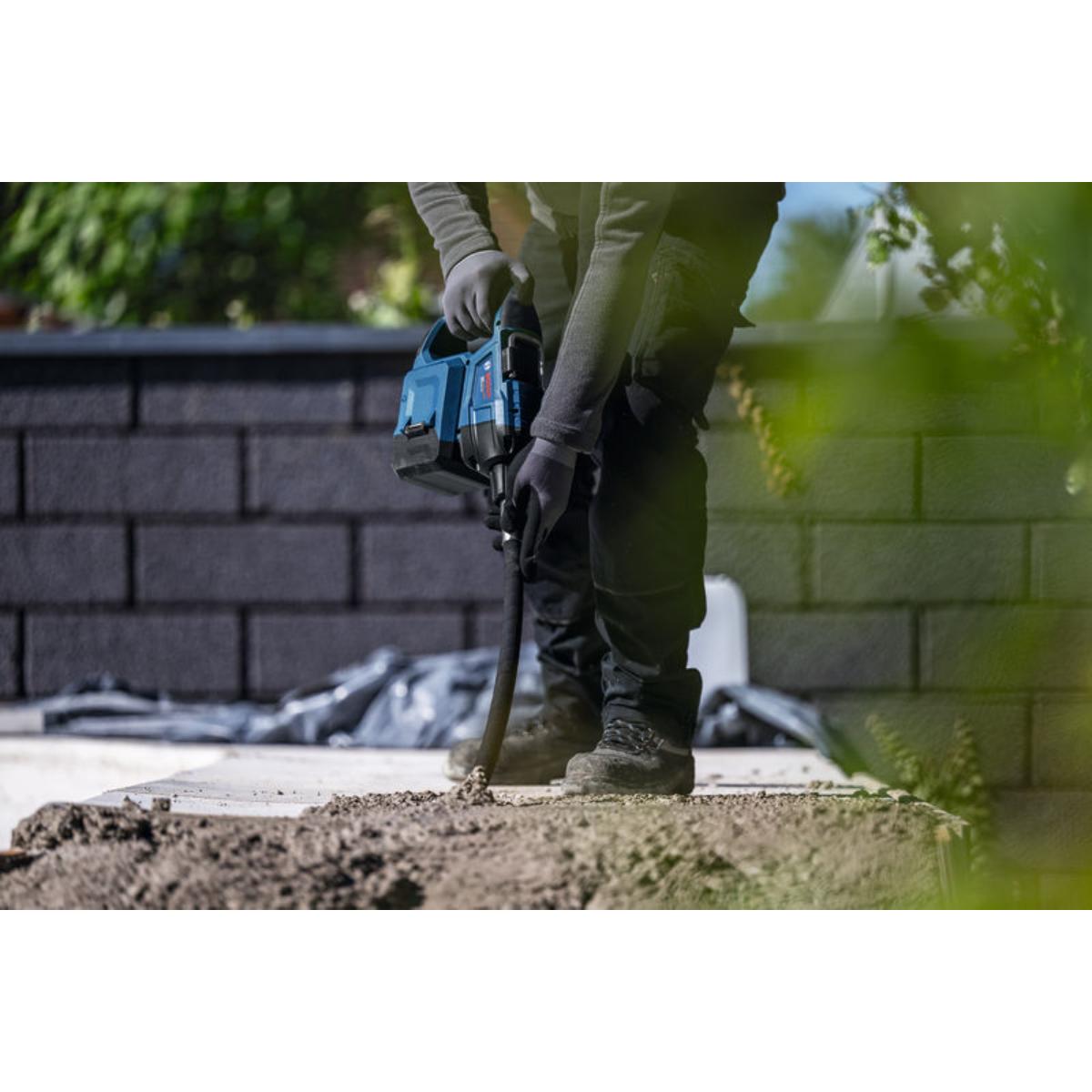 Bosch Betonrüttler GVC18V-25-120D