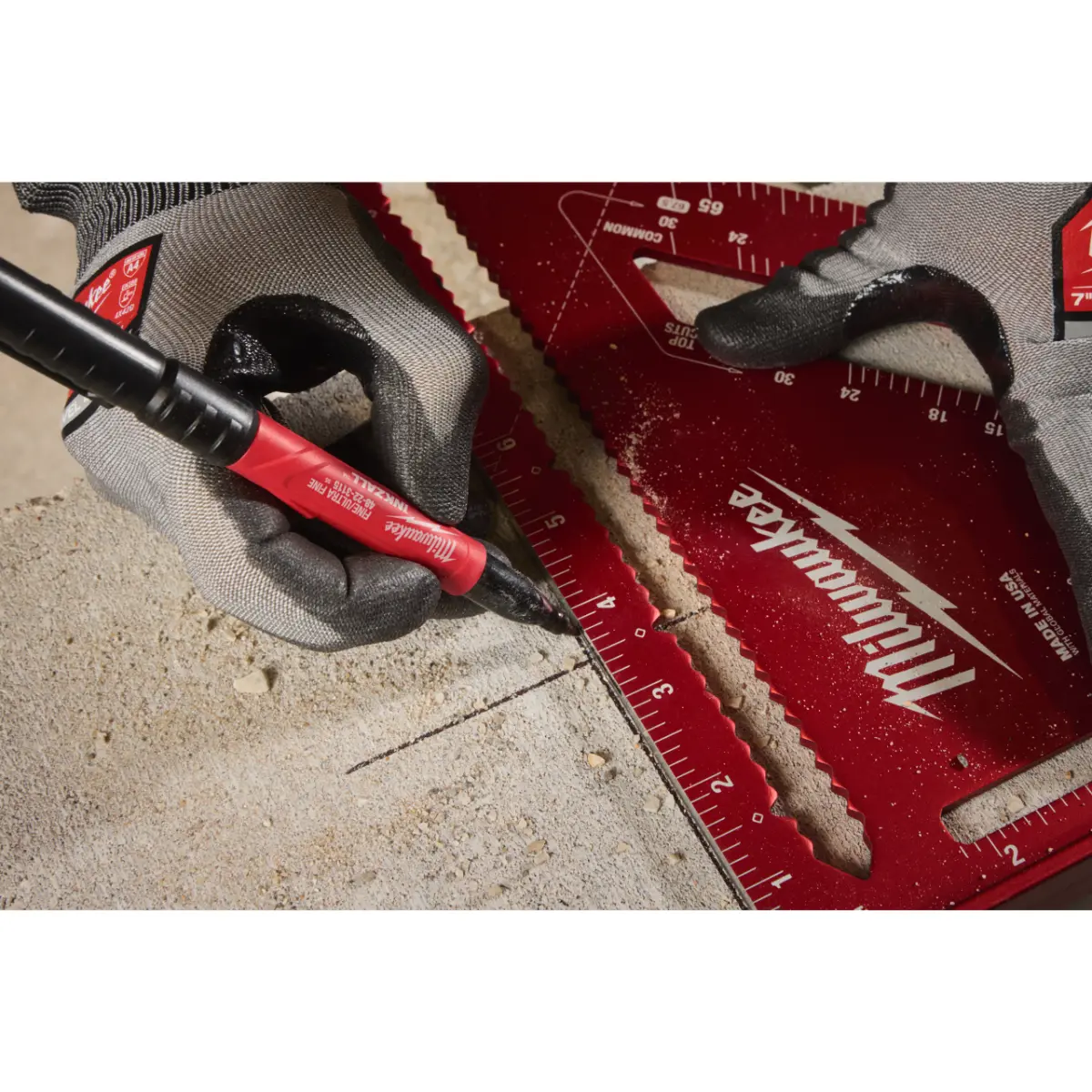 Milwaukee INKZALL 2-in-1 Permanentmarker Keil-/Feinspitze