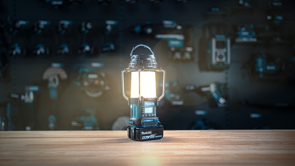 Makita Akku-Radio mit Laterne LXT 18V (ohne Akku, ohne Ladegerät) - DMR056