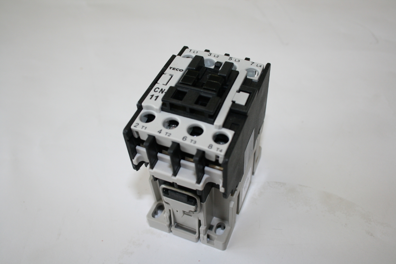 ELMAG Schütz 220V 10A