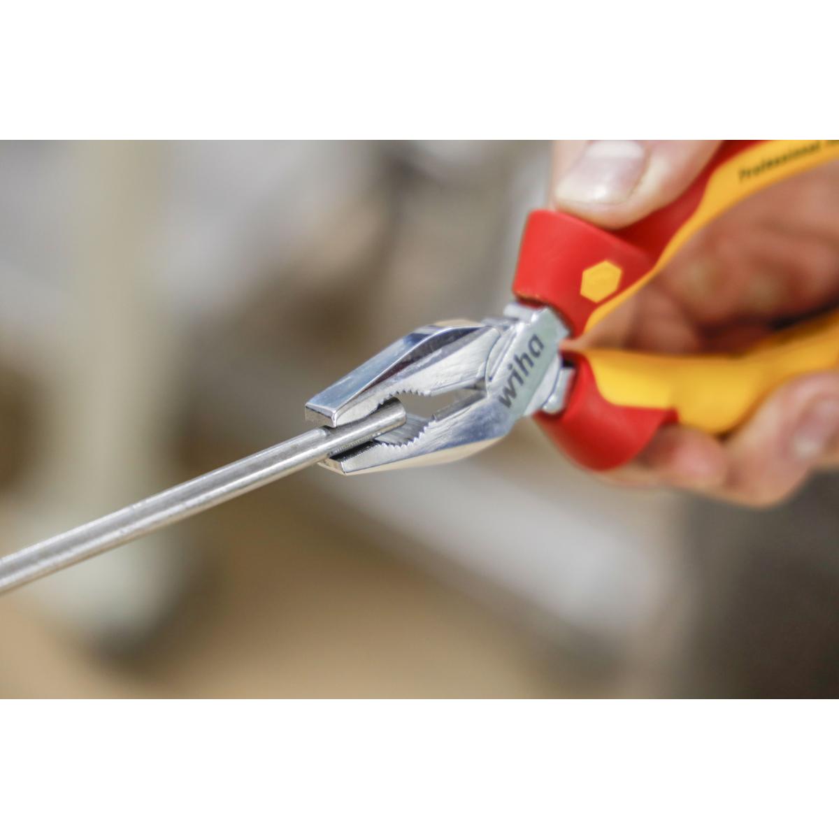 Wiha Kombizange Professional electric mit DynamicJoint und OptiGrip mit extra langer Schneide - Blisterverpackung