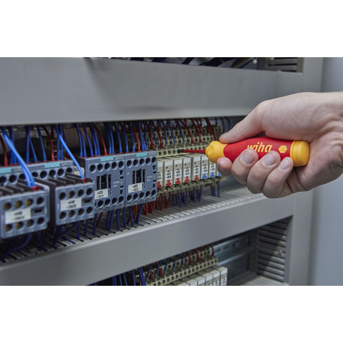 Wiha Schraubendreher mit Bit Magazin PocketMax electric gemischt mit 4 slimBits