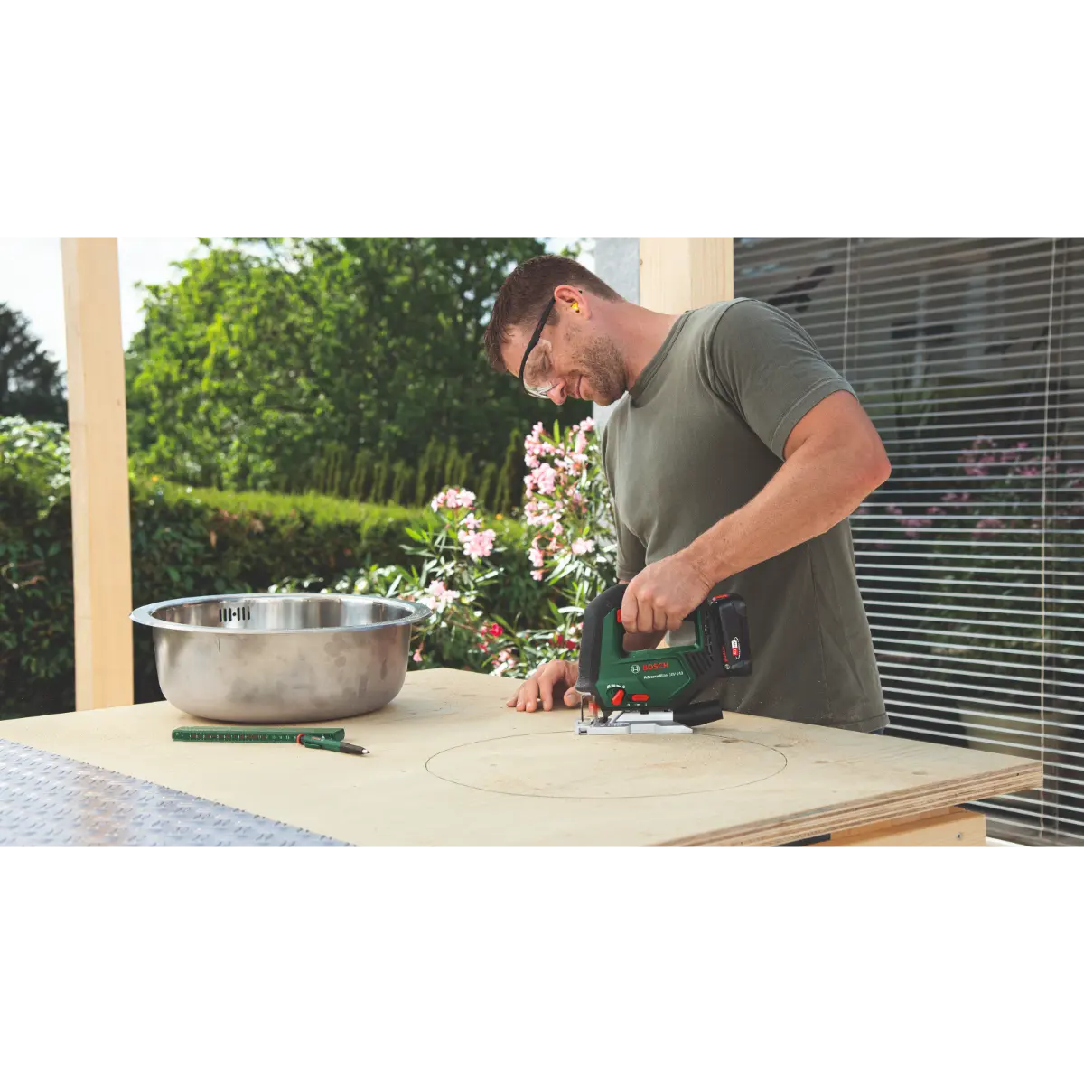 Bosch Akku-Stichsäge AdvancedSaw 18V-140