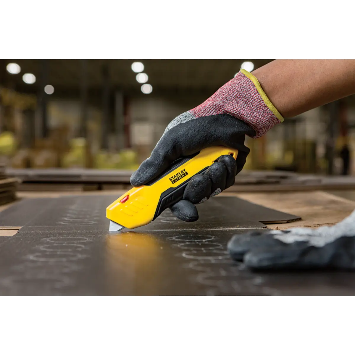 STANLEY FATMAX Sicherheitsmesser mit automatischem Klingenrückzug mit Zangengriff