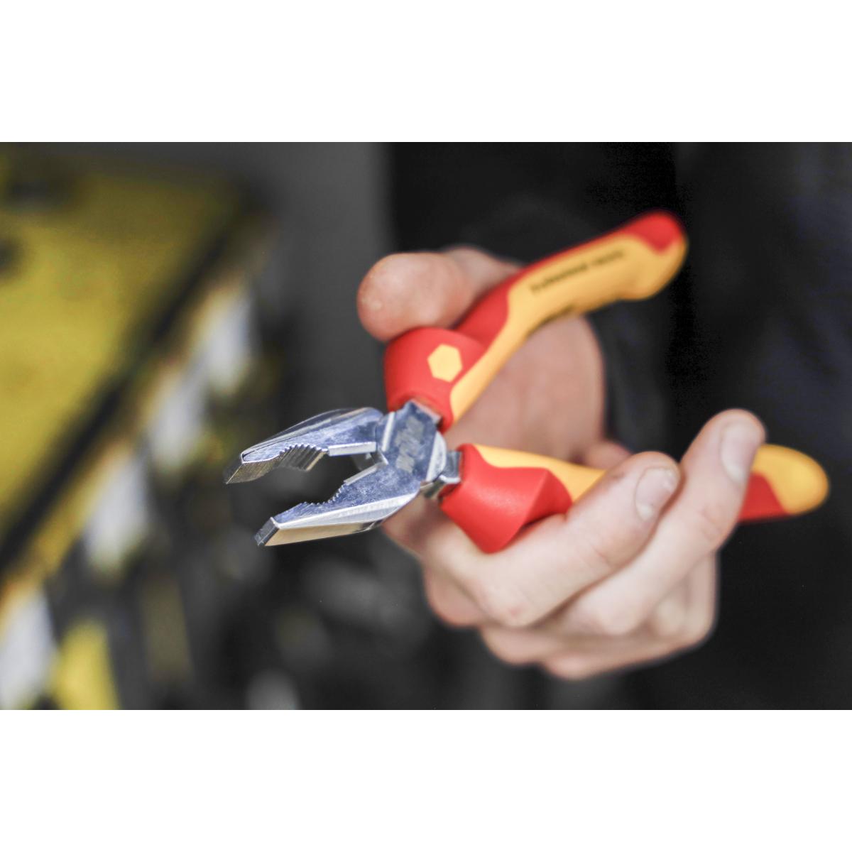 Wiha Kombizange Professional electric mit DynamicJoint und OptiGrip mit extra langer Schneide - Blisterverpackung