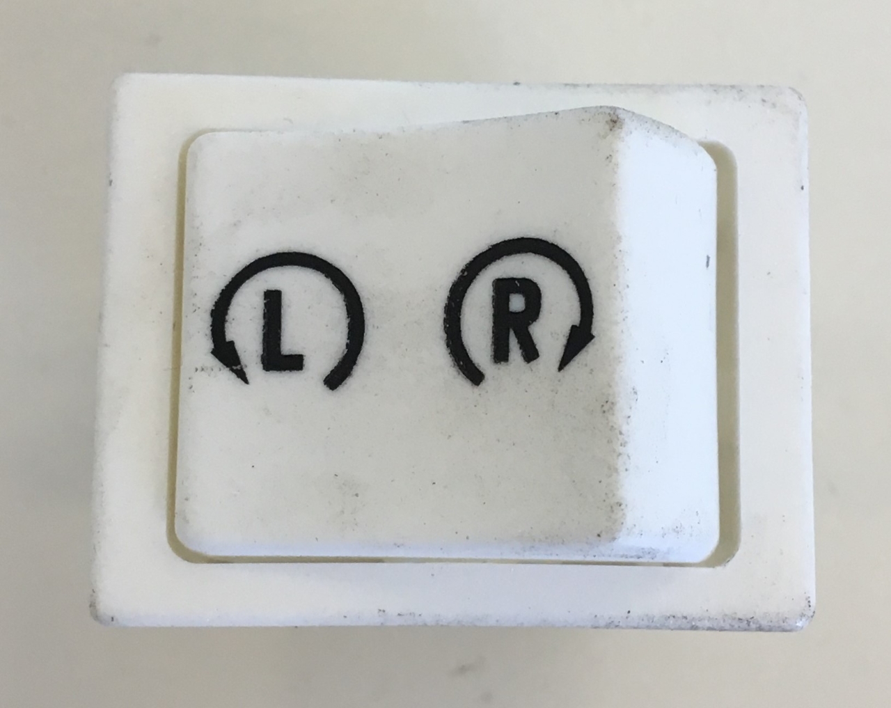 ELMAG R+L - Wippschalter für 'SB'