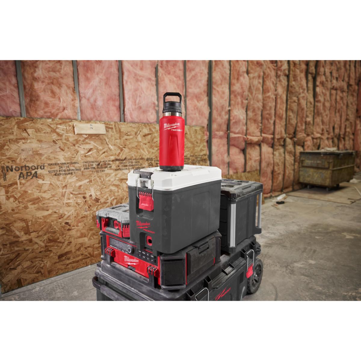 Milwaukee ﻿PACKOUT Thermoflasche mit Schraubdeckel 1065 ml