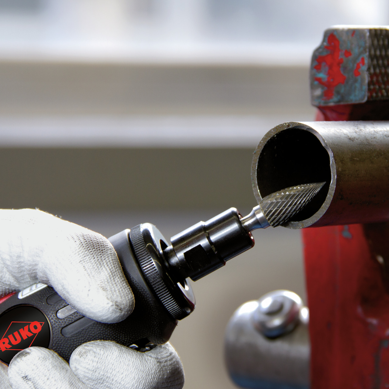 RUKO Druckluftschleifer-Satz mit Kupplungsstecker inklusive Frässtifte-Satz im Kunststoffkoffer - 5-tlg.