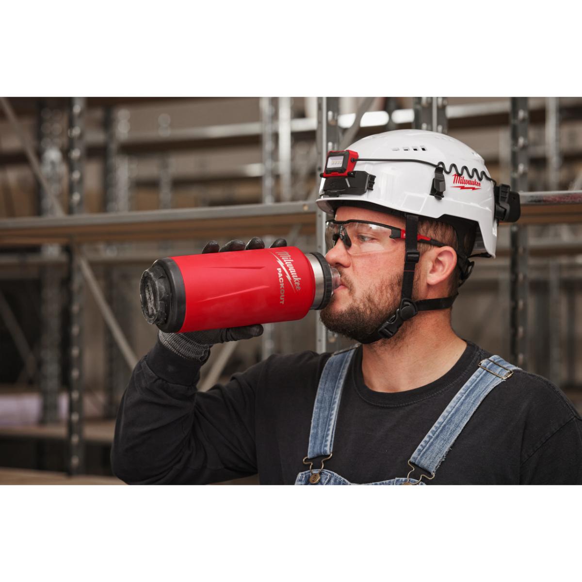 Milwaukee ﻿PACKOUT Thermoflasche mit Schraubdeckel 1065 ml