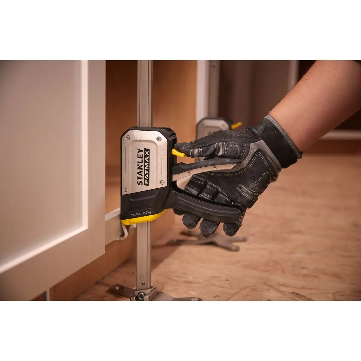 STANLEY Tradelift Universal Einhand-Montagewerkzeug zum Heben und Spannen (einzeln)