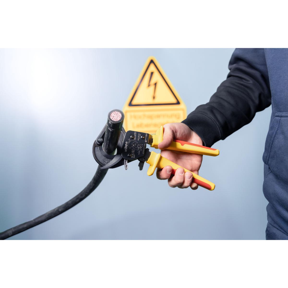 Wiha Kabelschneider electric bis 300 mm² mit Ratschenprinzip