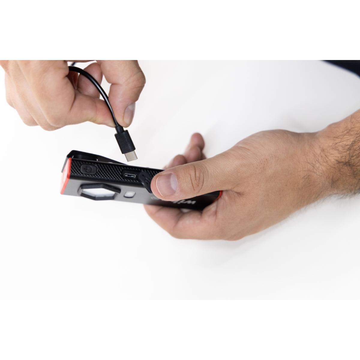 Wiha Handleuchte 1.200 lm mit On-/Off-Sensor mit USB-C-Ladekabel