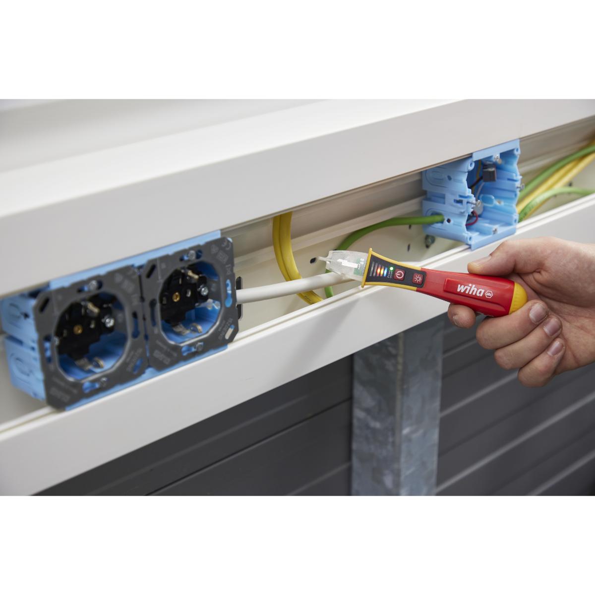 Wiha Spannungsprüfer Volt Detector berührungslos, einpolig, 12 – 1.000 V AC mit 2x AAA-Batterien