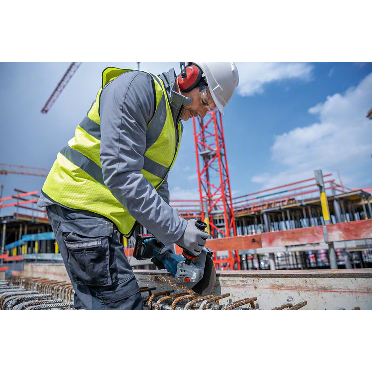 Bosch Akku-Winkelschleifer GWS 18V-180 PC
