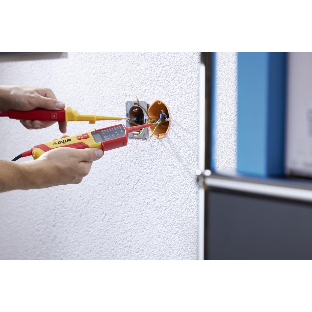 Wiha Spannungs- und Durchgangsprüfer eMobility 12 – 1.000 V AC, CAT IV mit 2x AAA-Batterien