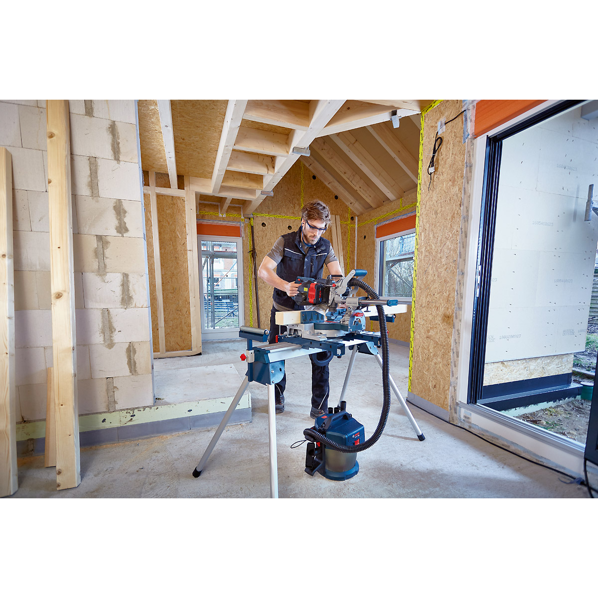 Bosch Akku-Kapp- und Gehrungssäge BITURBO GCM 18V-216, Solo Vers., o. Akku u. Ladege.