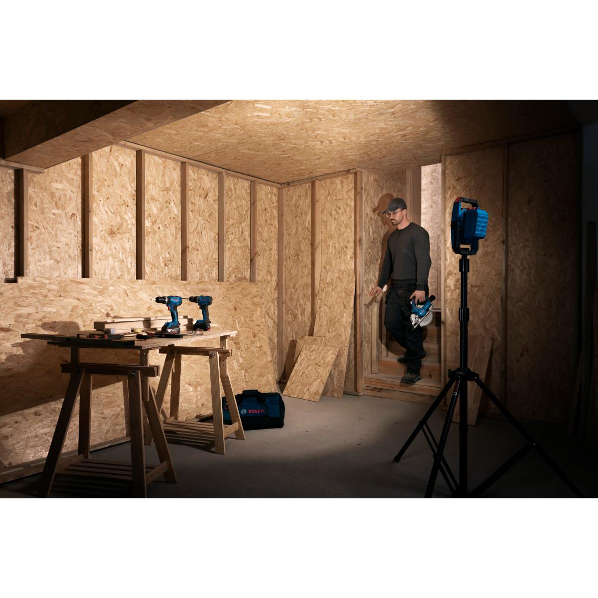 Bosch Akku-Bauleuchte GLI18V-3000