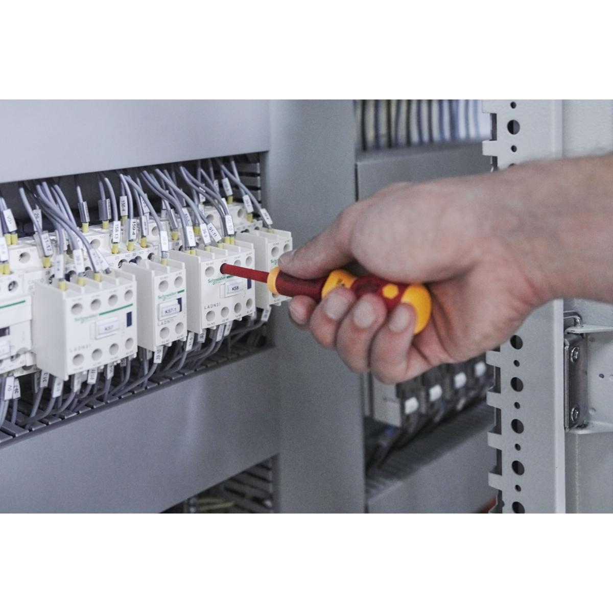 Wiha Schraubendreher mit Bithalter Set slimVario electric Stubby 4-teilges Set mit slimBits