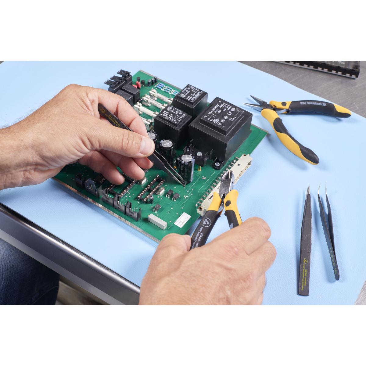 Wiha SMD-Pinzette Set Professional ESD gemischt 5-teilges Set mit Box