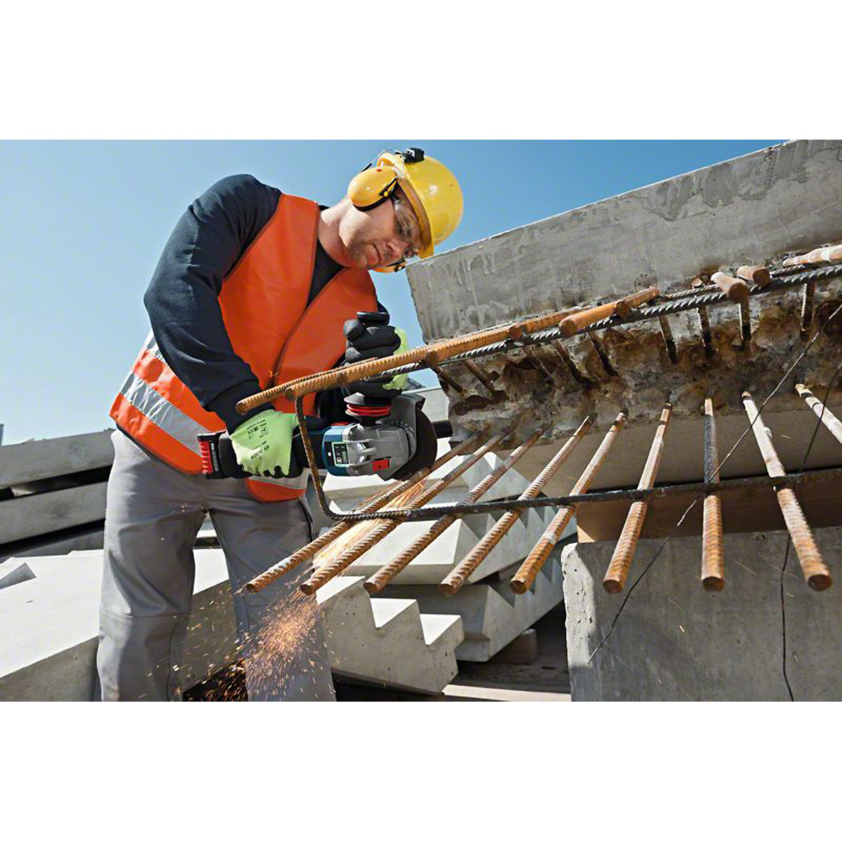 Bosch Akku-Winkelschleifer GWS 18V-10 SC