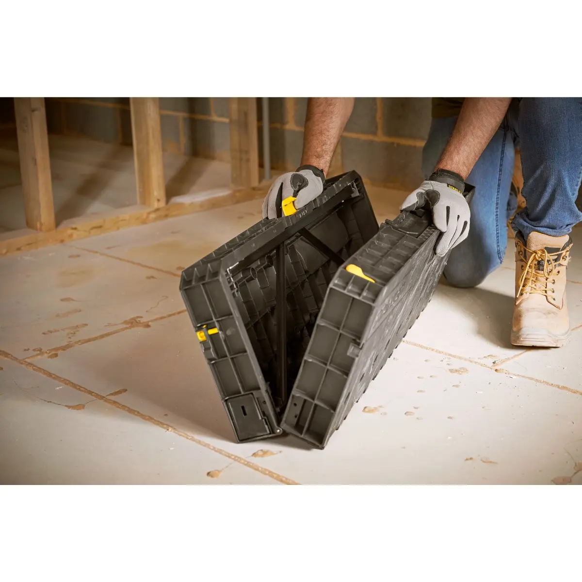 STANLEY Tragbare Essential Werkbank
