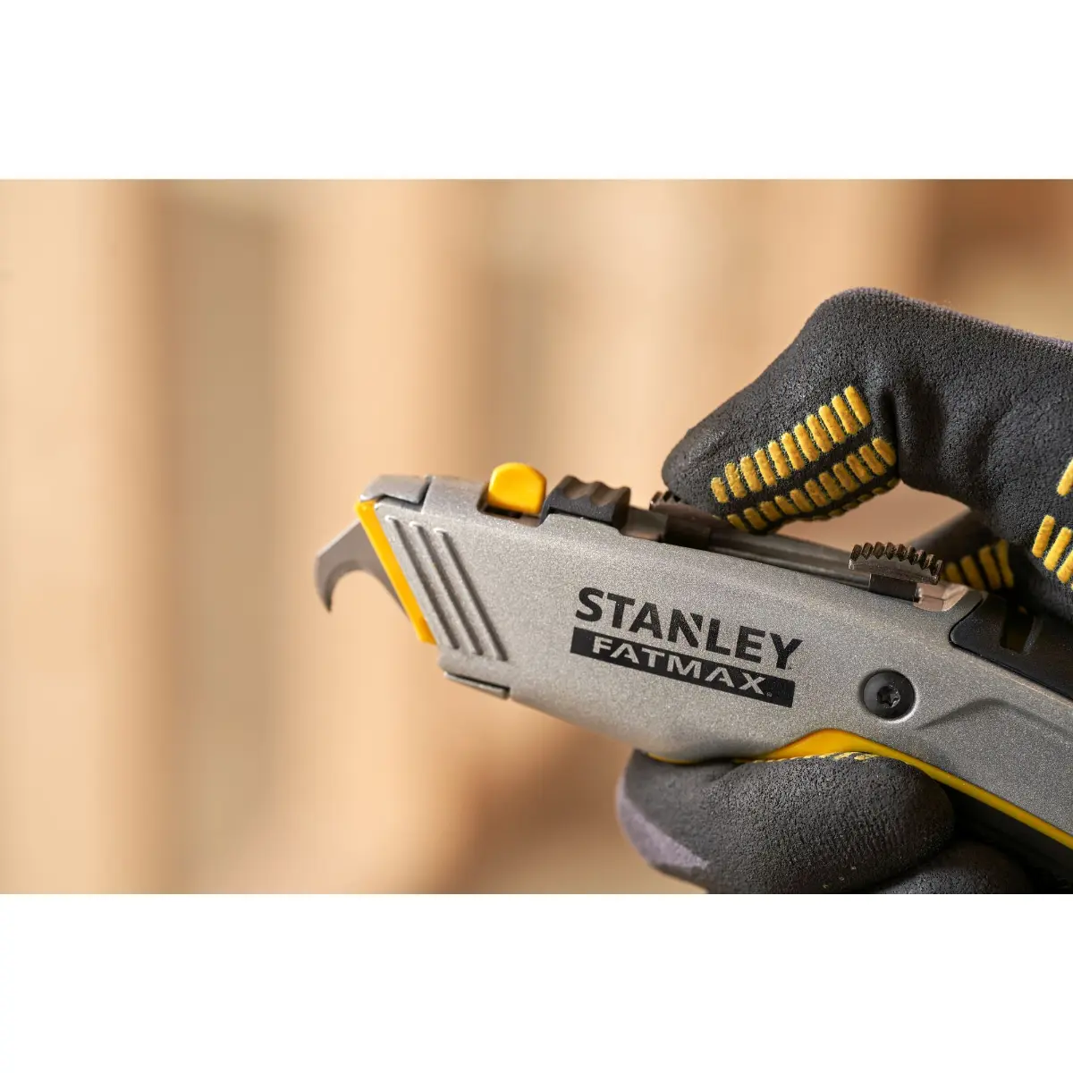STANLEY FATMAX PRO Universalmesser 2-in-1 mit einziehbarer Klinge