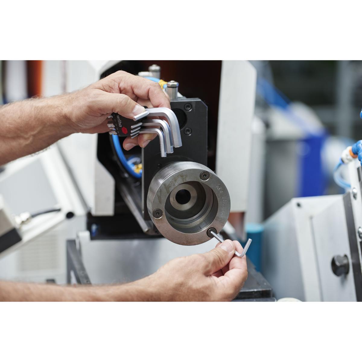 Wiha Stiftschlüssel Set im Compact Halter Sechskant-Kugelkopf 9-teilges Set mattverchromt