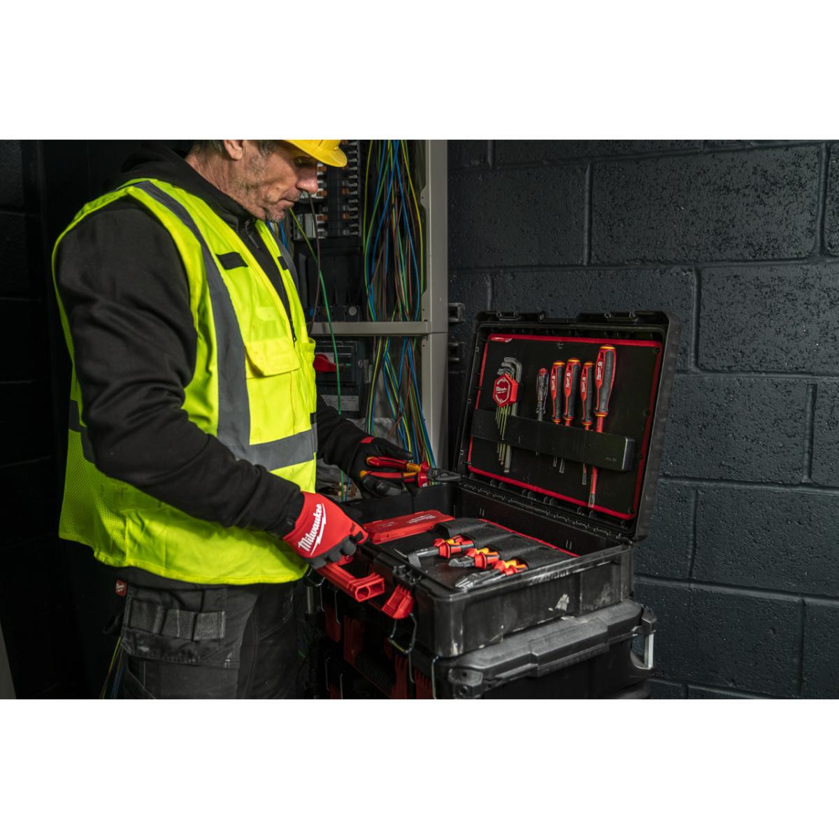 Milwaukee Elektriker-Handwerkzeuge Set 62-teilig im PACKOUT Koffer