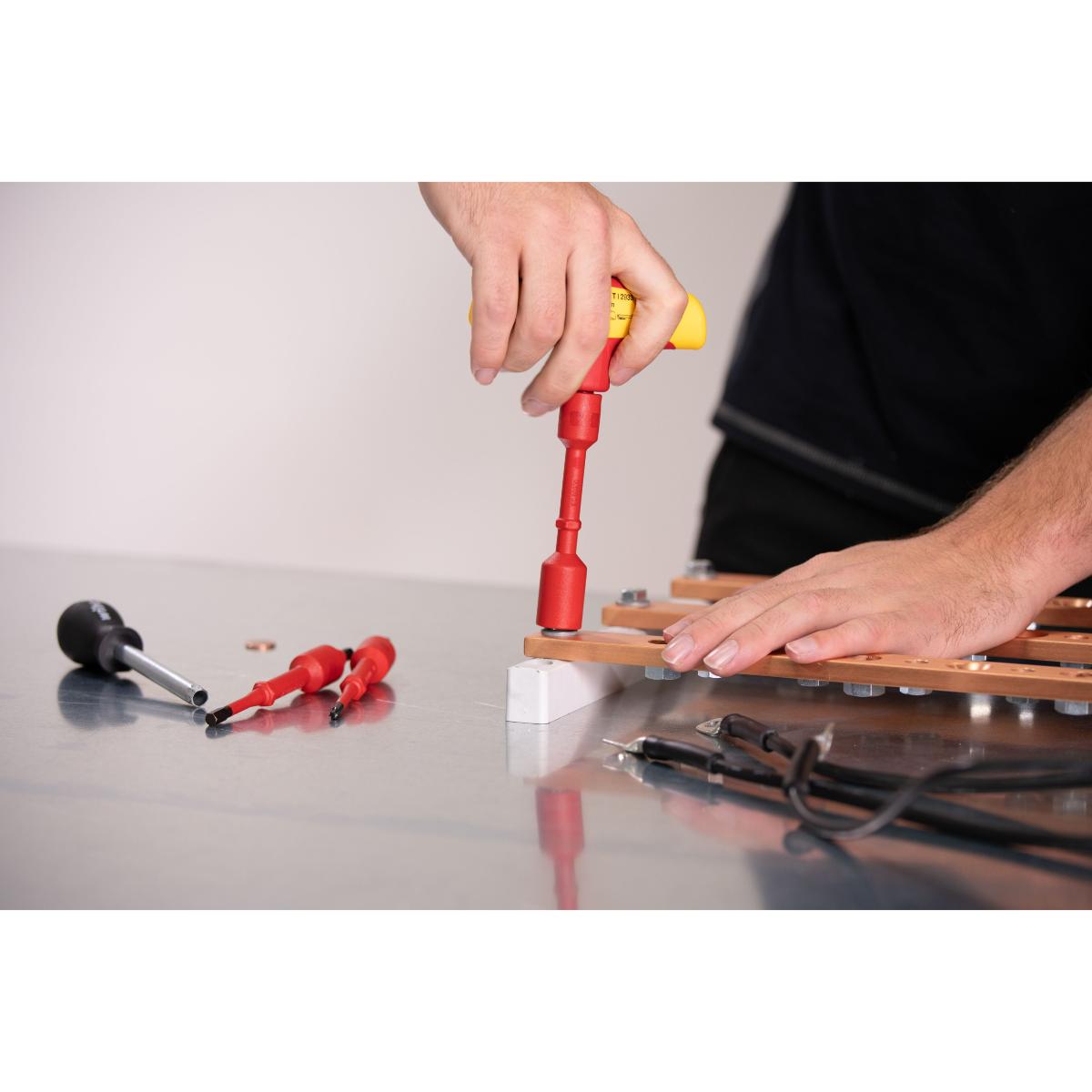 Wiha Drehmoment-Schraubendreher mit Quergriff TorqueVario -S T electric 5-14 Nm variabel einstellbare Drehmomentbegrenzung