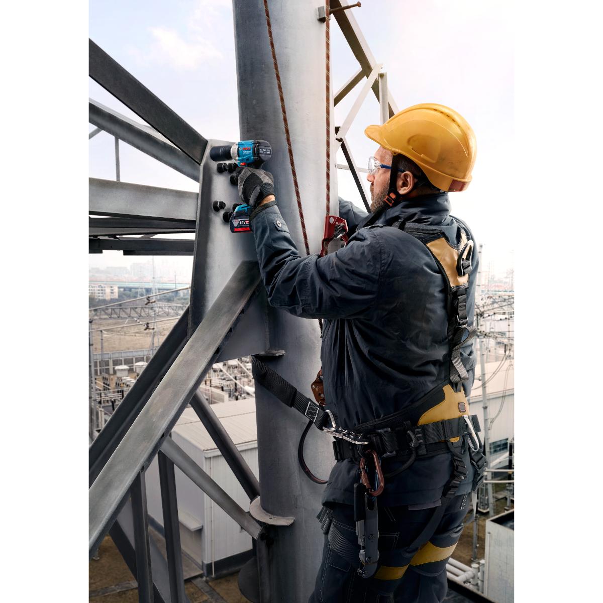Bosch Akku-Drehschlagschrauber GDS 18V-350 in L-BOXX