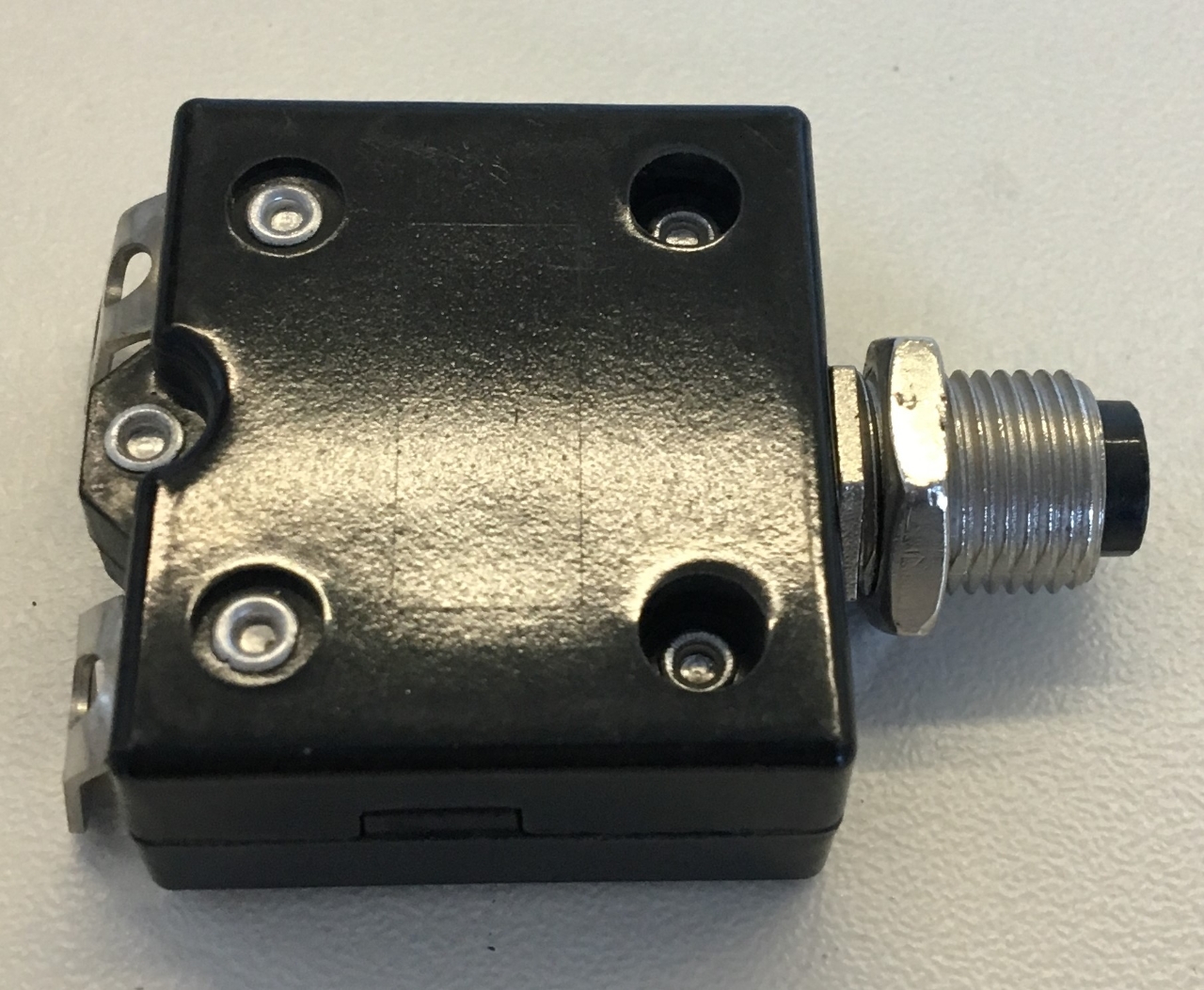 ELMAG Resetschalter 10 Ampere für