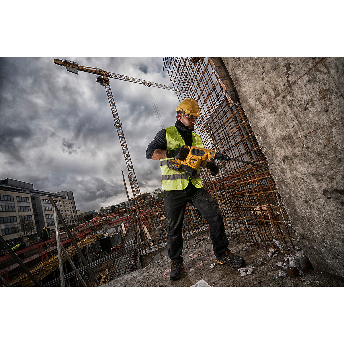 DCH481N-XJDE DCH481N-XJDE